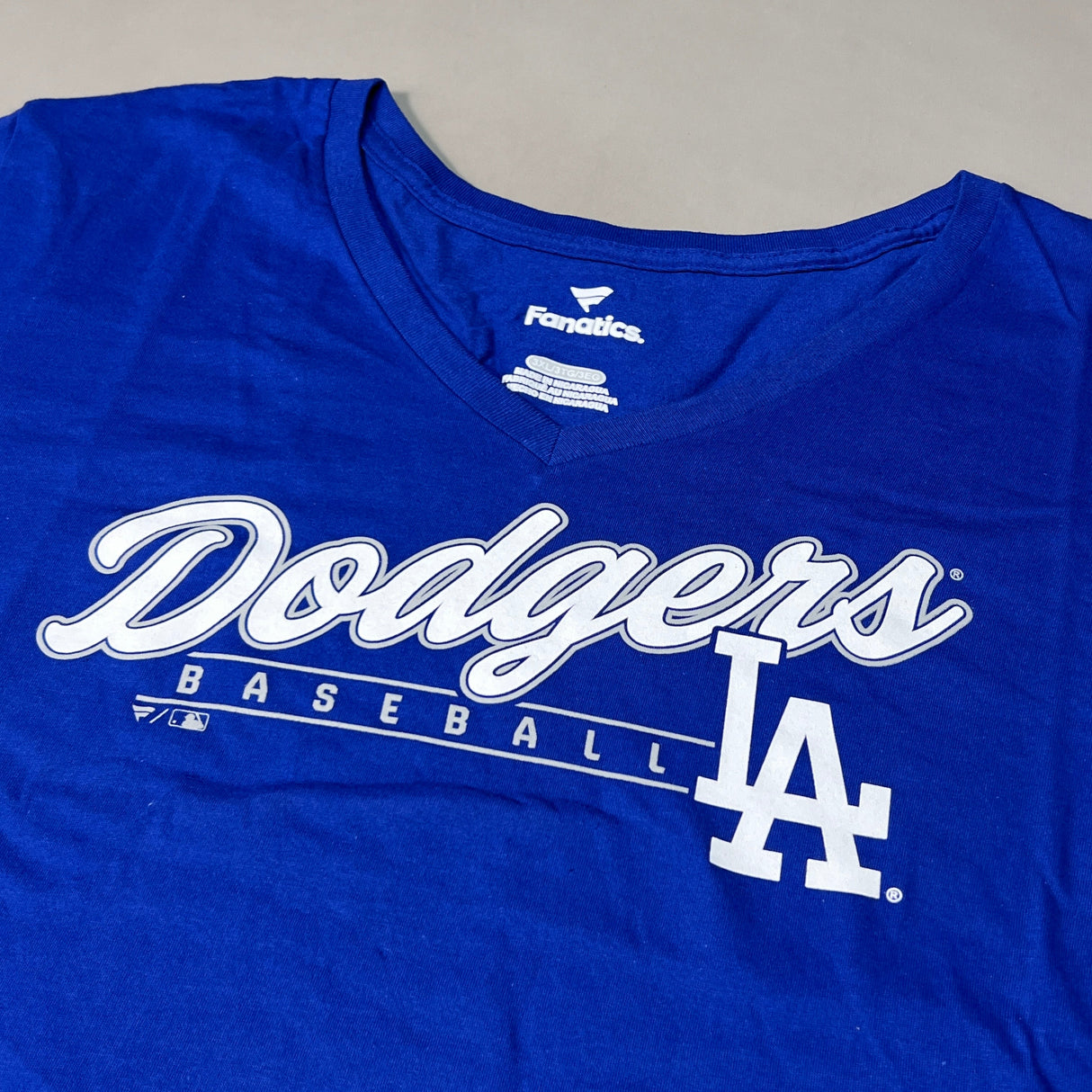 FANATICS Los Angeles Dodgers Baseball V-neck T-shirt Women's Sz 3XL Blue MLBT3970 (New) from PayWut