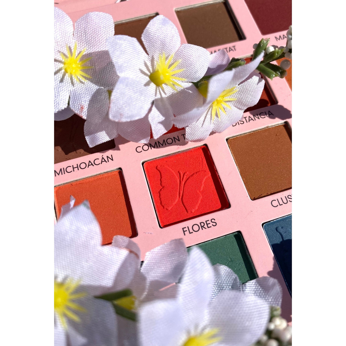 Monarka Eye Shadow Palette from Prolux Cosmetics