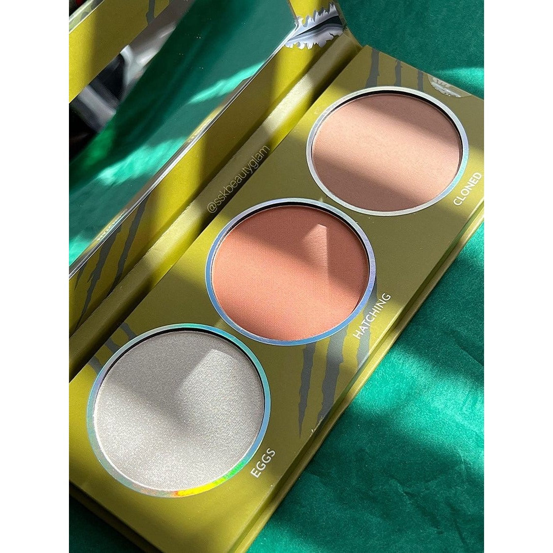 Prolux Extinct Face Palette from Prolux Cosmetics