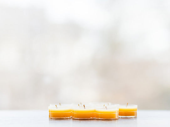 Pure Beeswax Tea light candles with hemp wicks | Set of 10 (100%) from Wellness by Ari