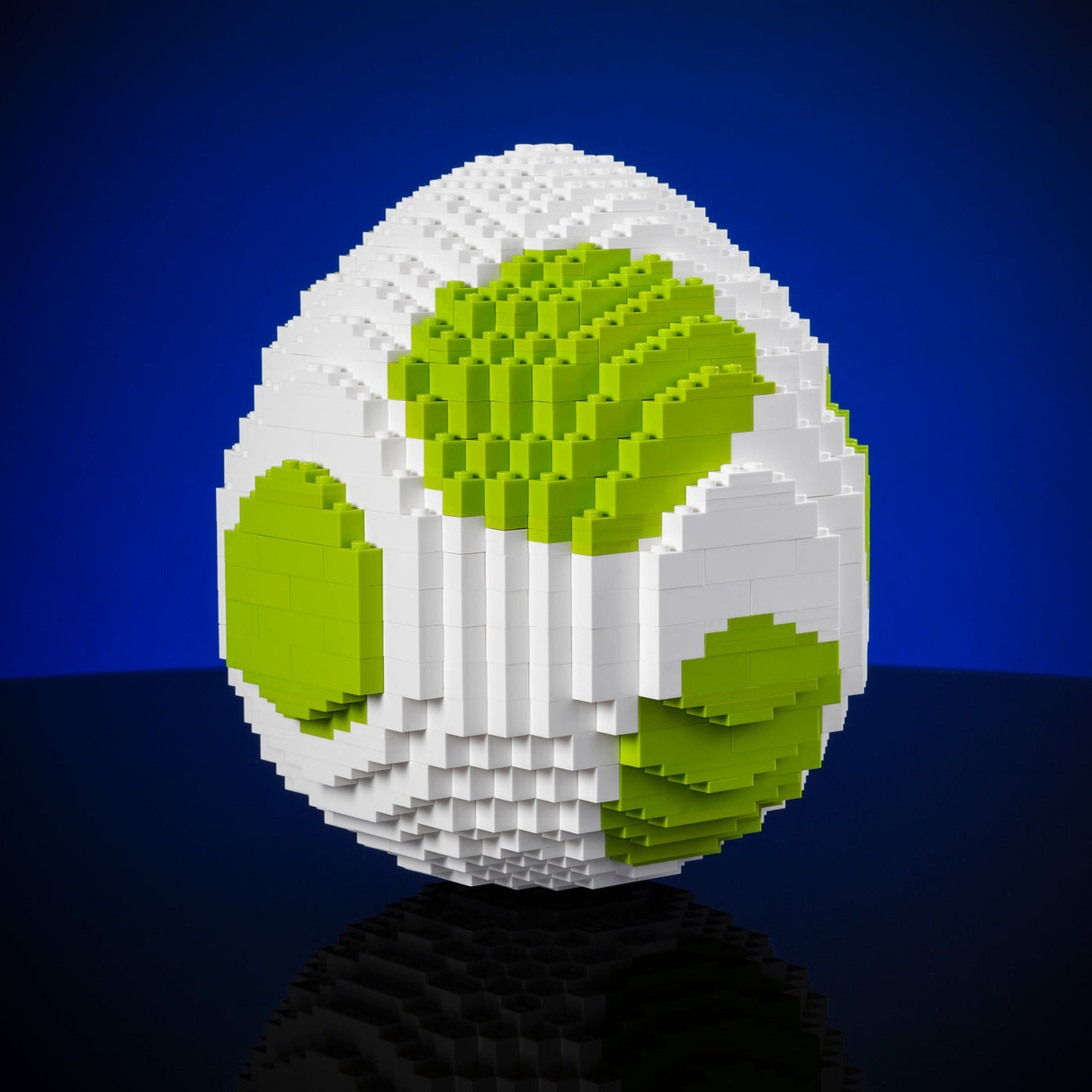 Life-Sized Italian Dinosaur Egg from Bricker Builds