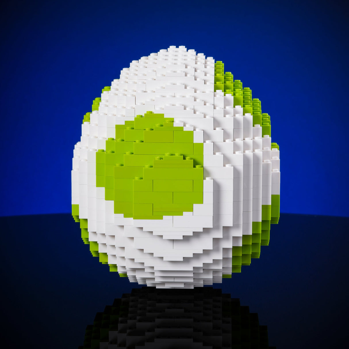 Life-Sized Italian Dinosaur Egg from Bricker Builds