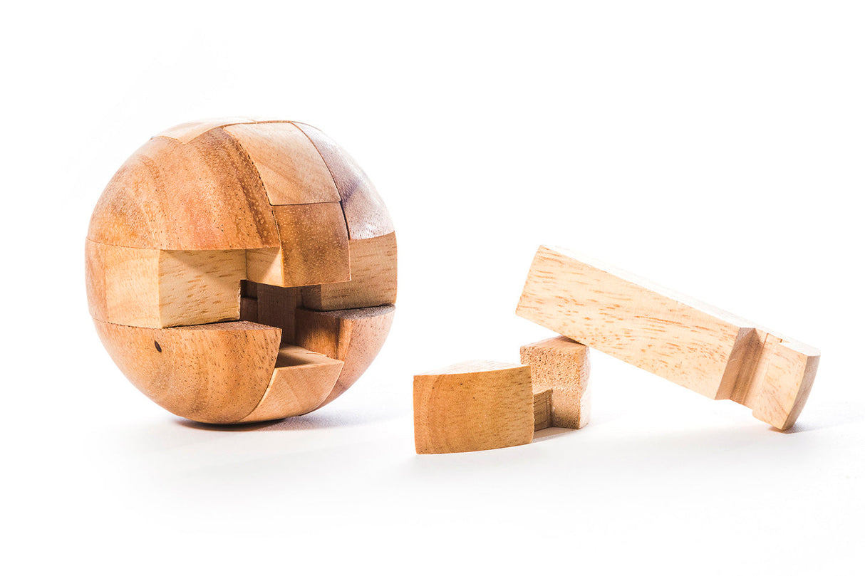 Kumiki Ball Puzzle from Kubiya Games