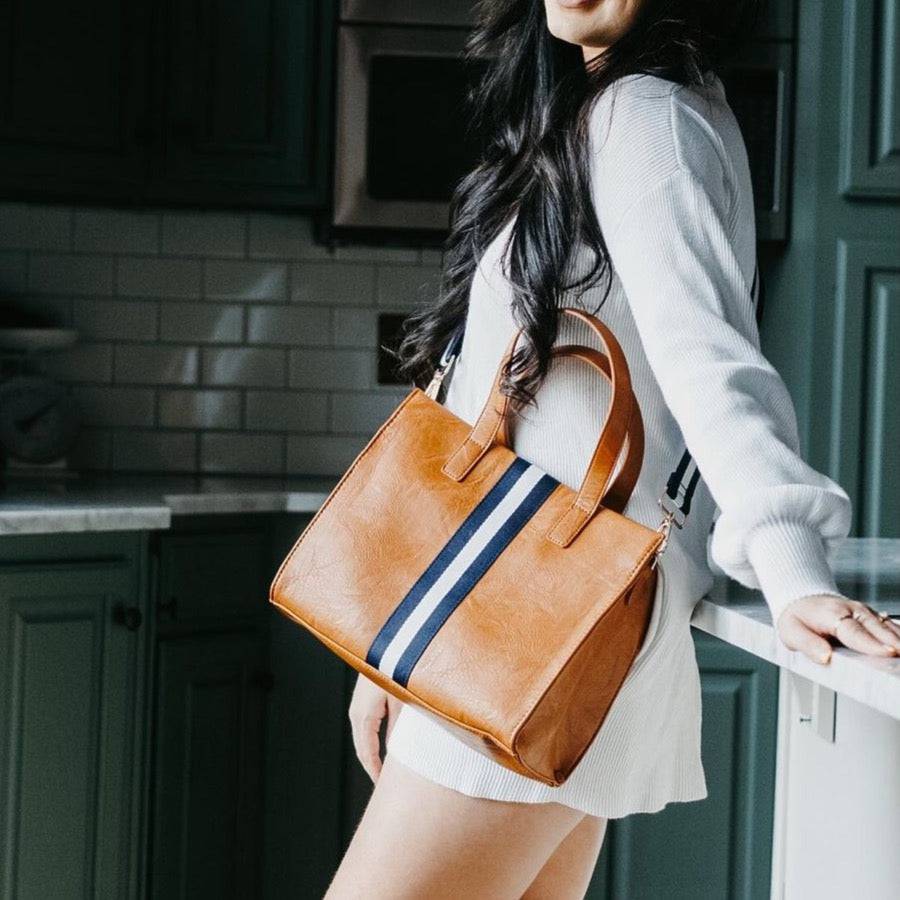 Becki Tote From Threaded Pear