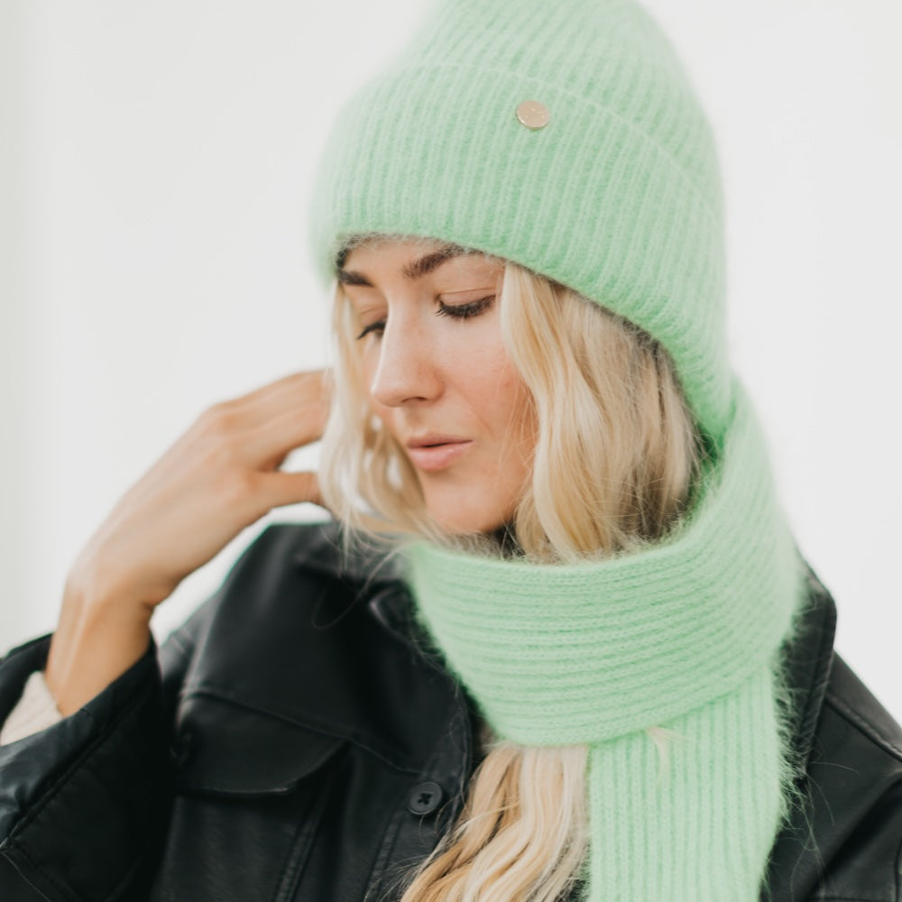 Joy Dynamic Scarf and Beanie Duo from Pretty Simple