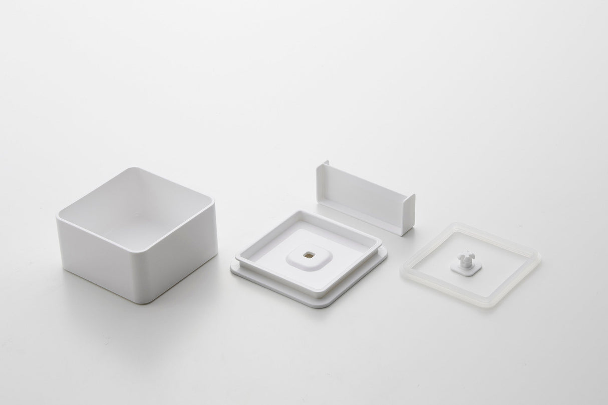 Vacuum-Sealing Food Storage Container from Yamazaki Home