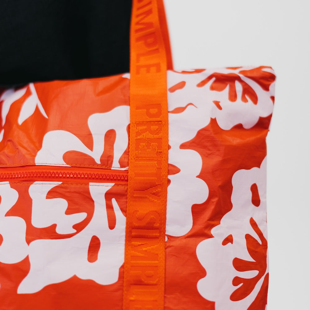 Kona Cove Tyvek Splashproof Beach Zipper Tote from Pretty Simple