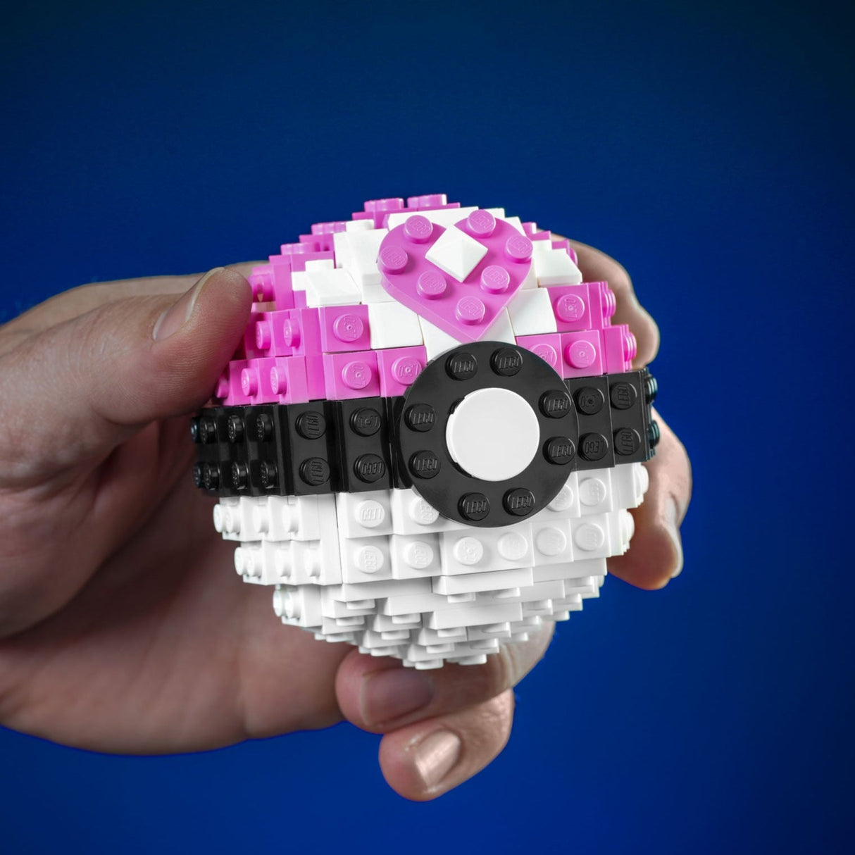 Life-Sized Pocket Spheres from Bricker Builds