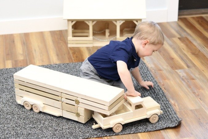 Amish-Made Wooden Toy Pickup and Gooseneck Trailer Set From AmishToyBox.com