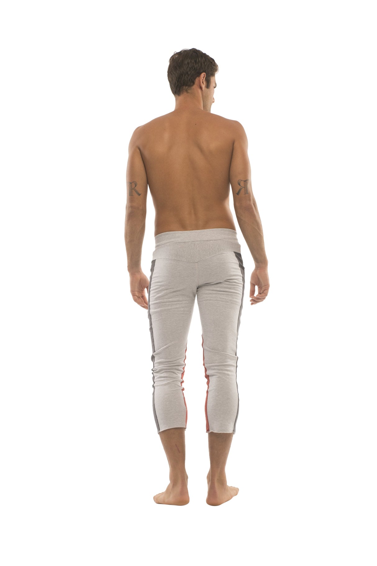 Mens 4/5 Zipper Pocket Capri Yoga Pants (GREY w/Charcoal & Red) from 4-rth
