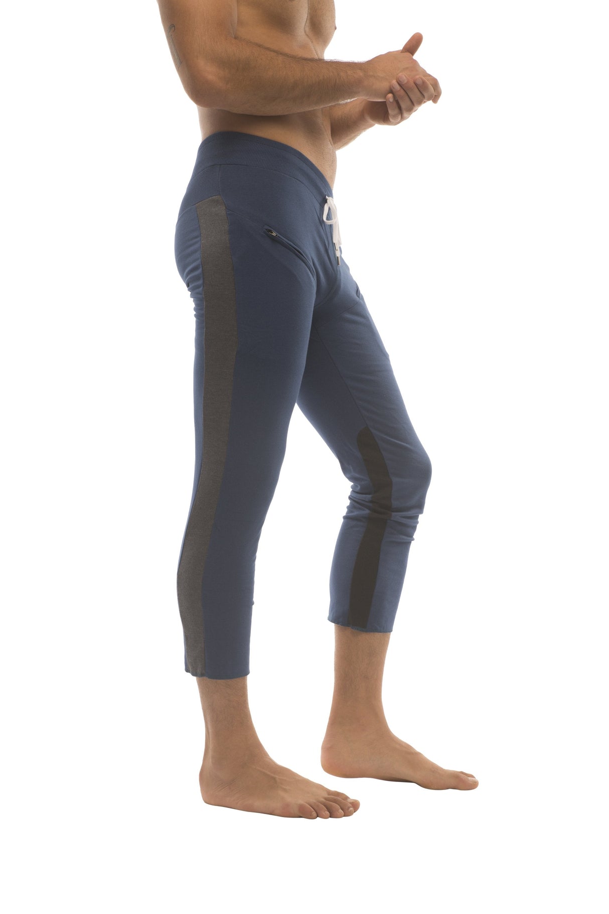 Mens 4/5 Zipper Pocket Capri Yoga Pants (Royal w/Charcoal & Black) from 4-rth
