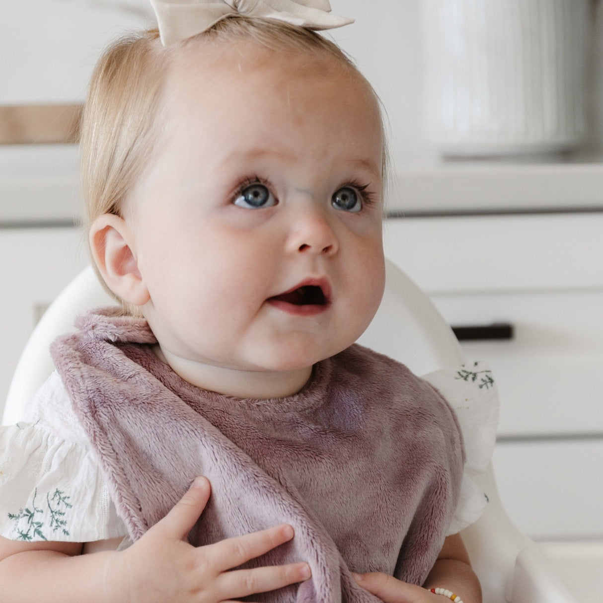 MINKY BIBS 3-PACK from Saranoni