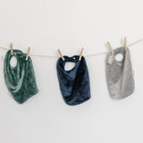 MINKY BIBS 3-PACK from Saranoni