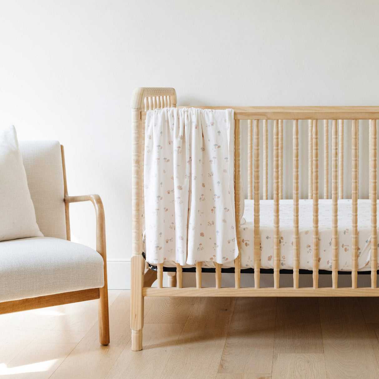 MINKY STRETCH LUXE CRIB SHEETS from Saranoni