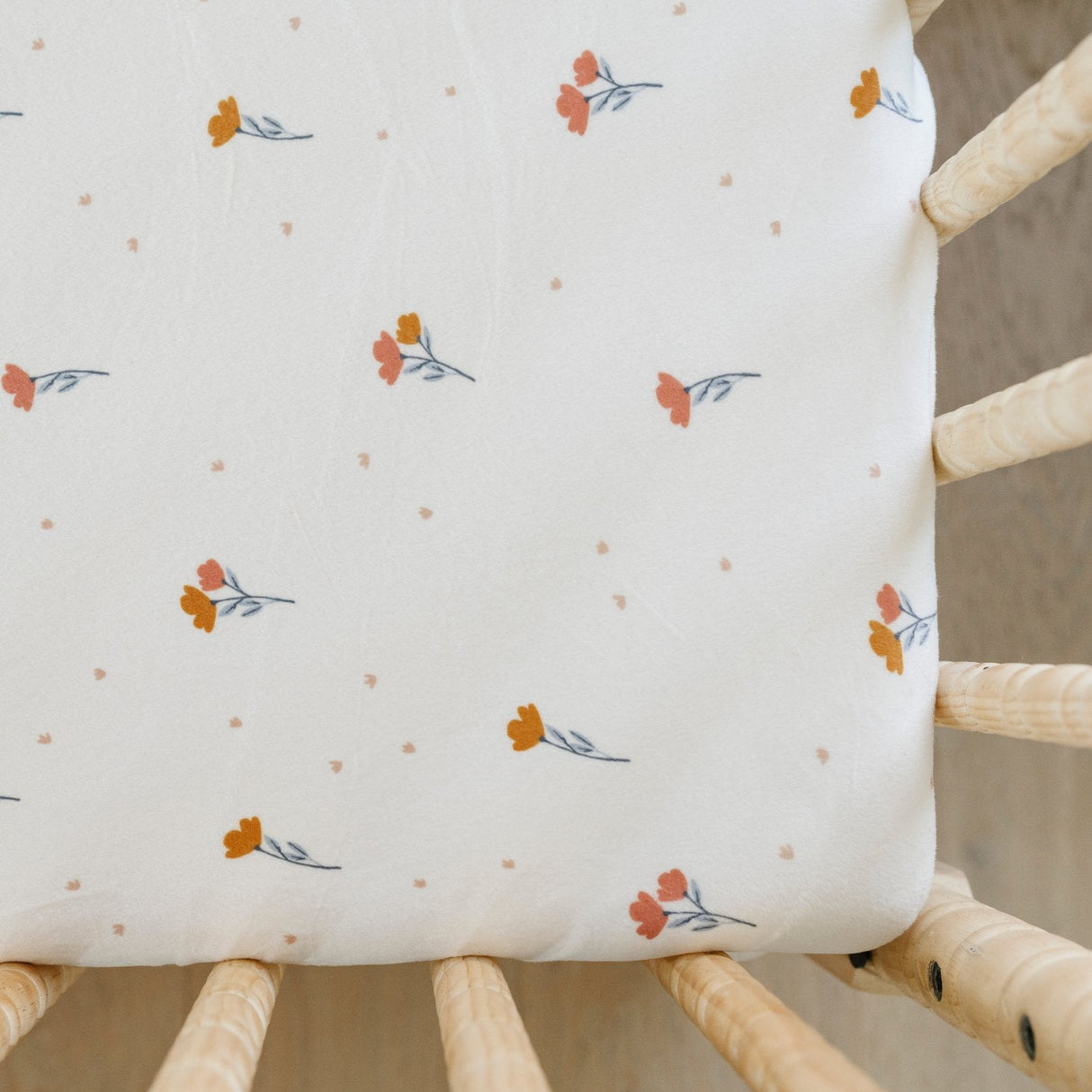 MINKY STRETCH LUXE CRIB SHEETS from Saranoni