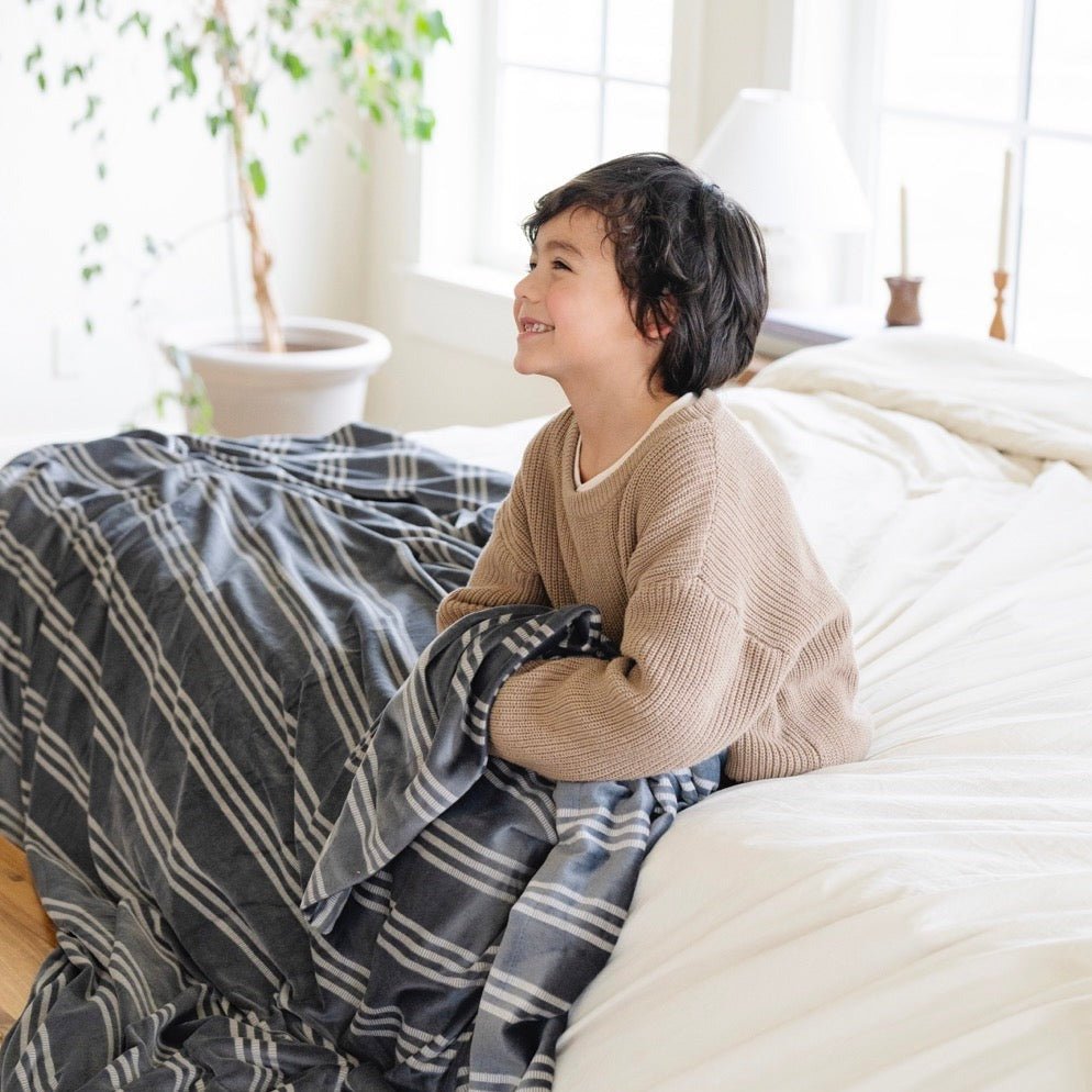 MINKY STRETCH THROW BLANKETS From Saranoni
