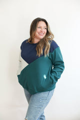 Velour Interior Diagonal Zip Breastfeeding Sweatshirt from Movemama
