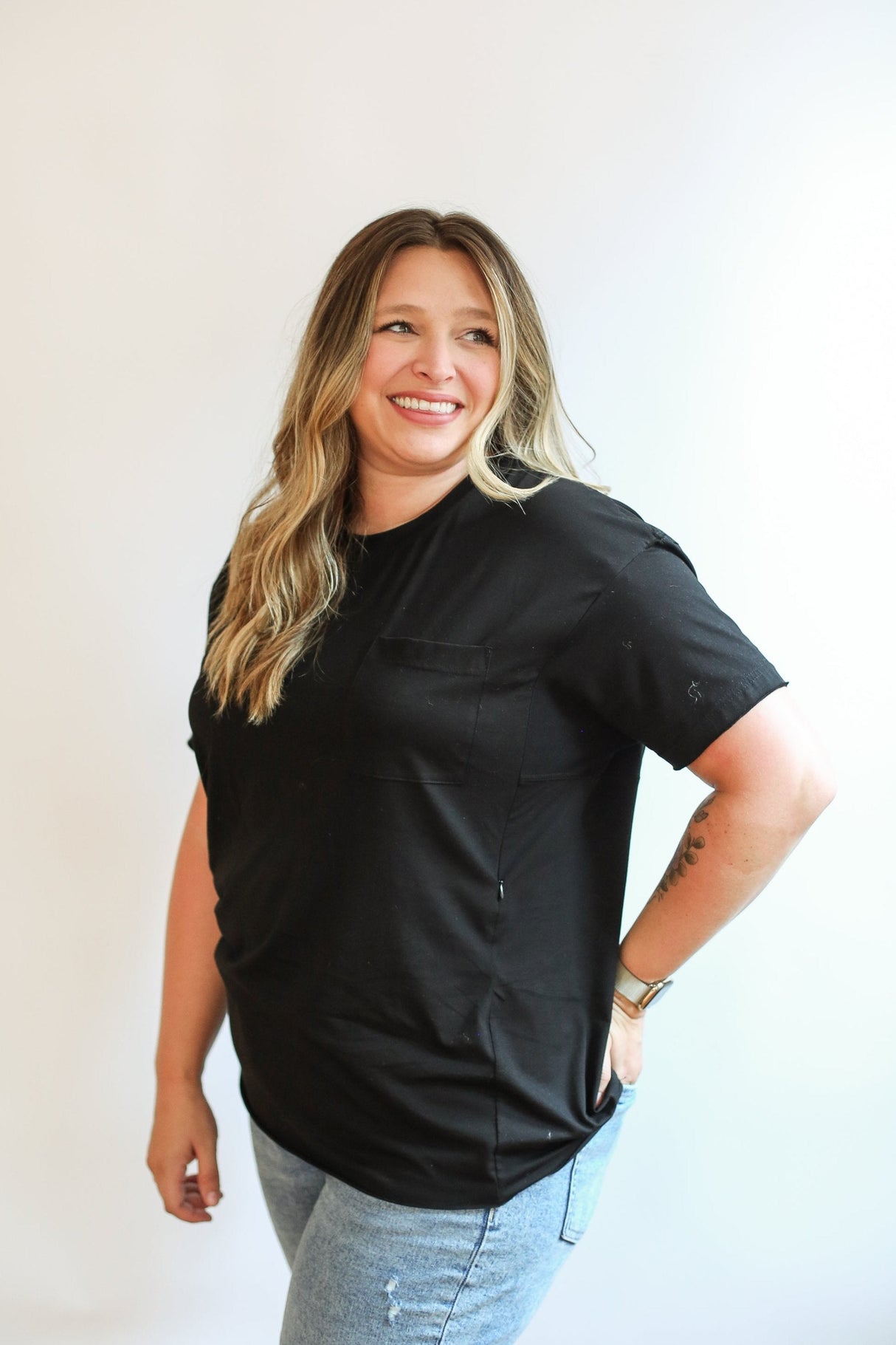 Relaxed Fit Zip Breastfeeding Tee from Movemama