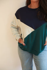 Velour Interior Diagonal Zip Breastfeeding Sweatshirt from Movemama