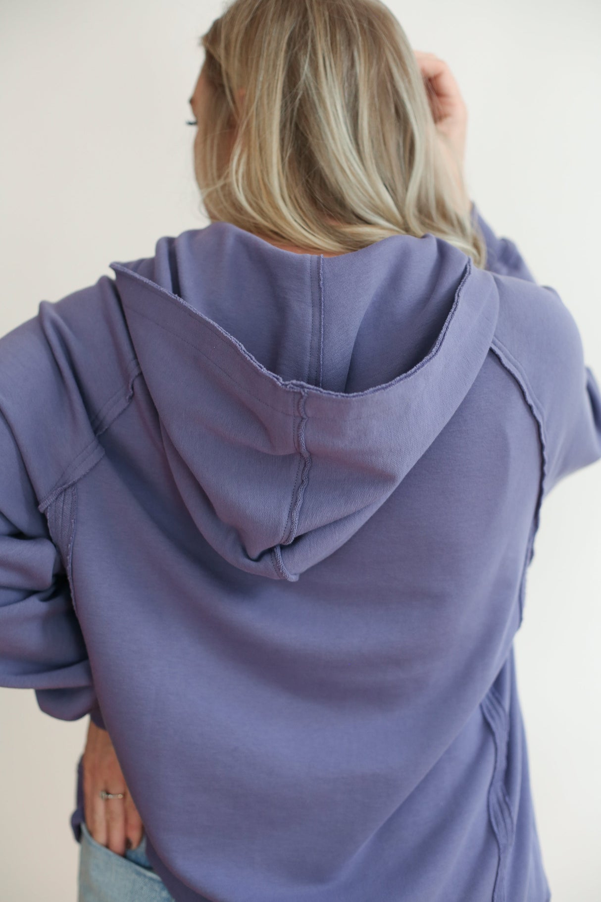 Big Hug Vertical Zip Breastfeeding Hoodie from Movemama