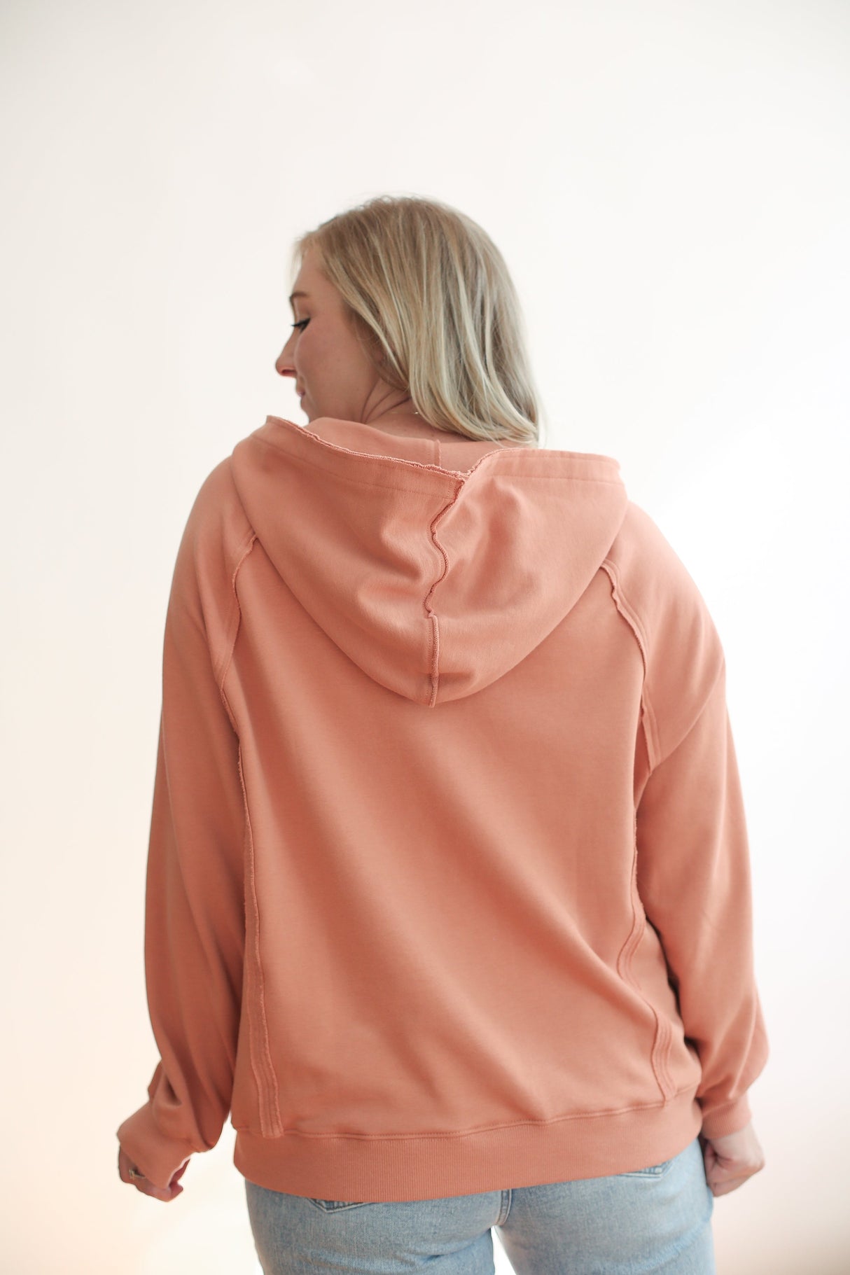 Big Hug Vertical Zip Breastfeeding Hoodie from Movemama