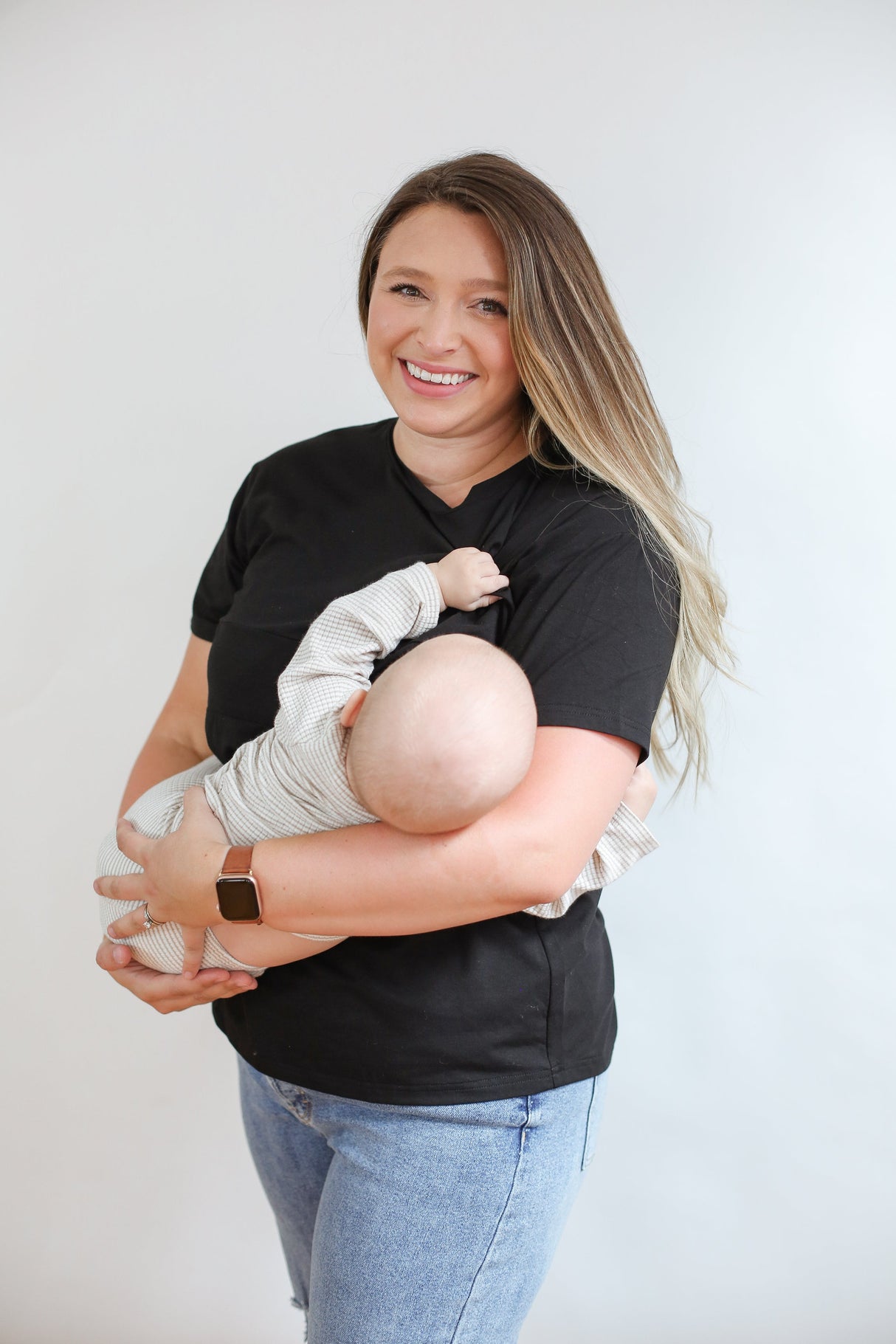 Full Zip Breastfeeding Tee From Movemama