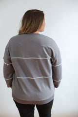 Relaxed Fit Invisible Zipper Breastfeeding Sweatshirt with Piping From Movemama