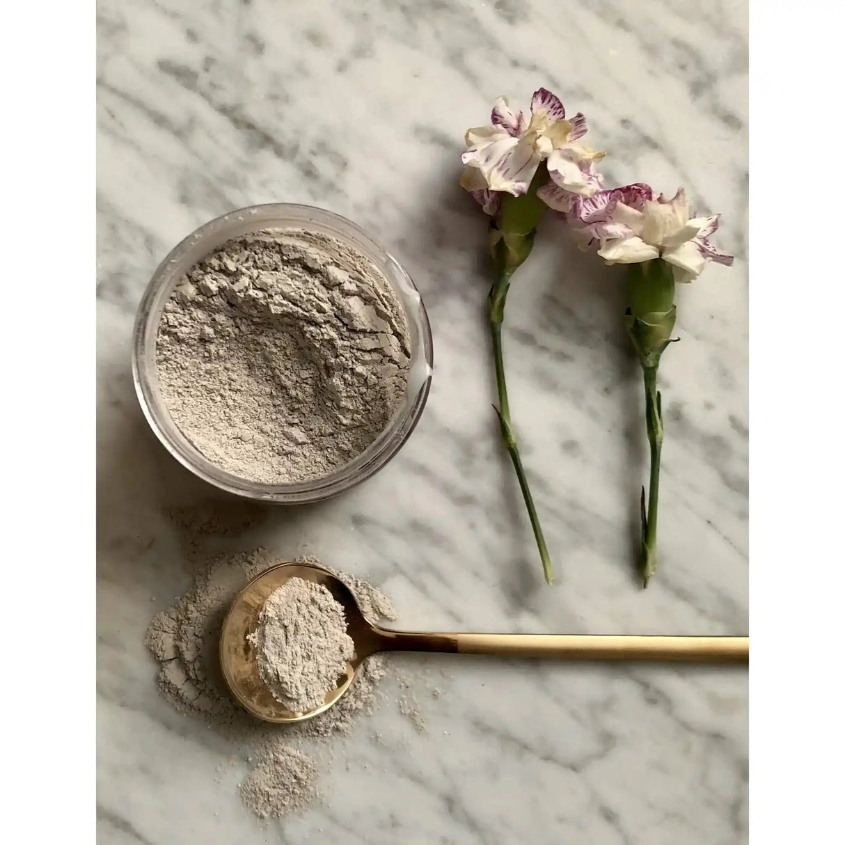Multan Acne Activated Charcoal Healing Mask from Athar'a Pure