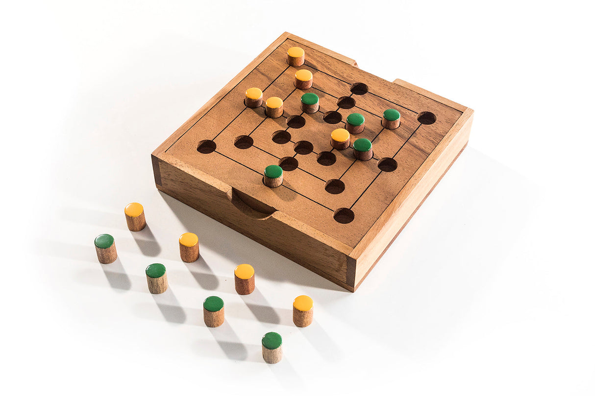 Nine Men's Morris Strategy Game from Kubiya Games