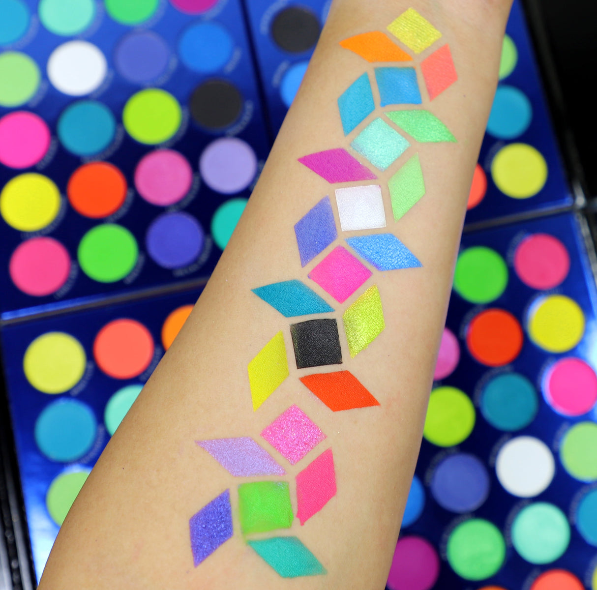 City of Neon Lights - 24 Vibrant Pigment & Eyeshadow Palette From Rude Cosmetics