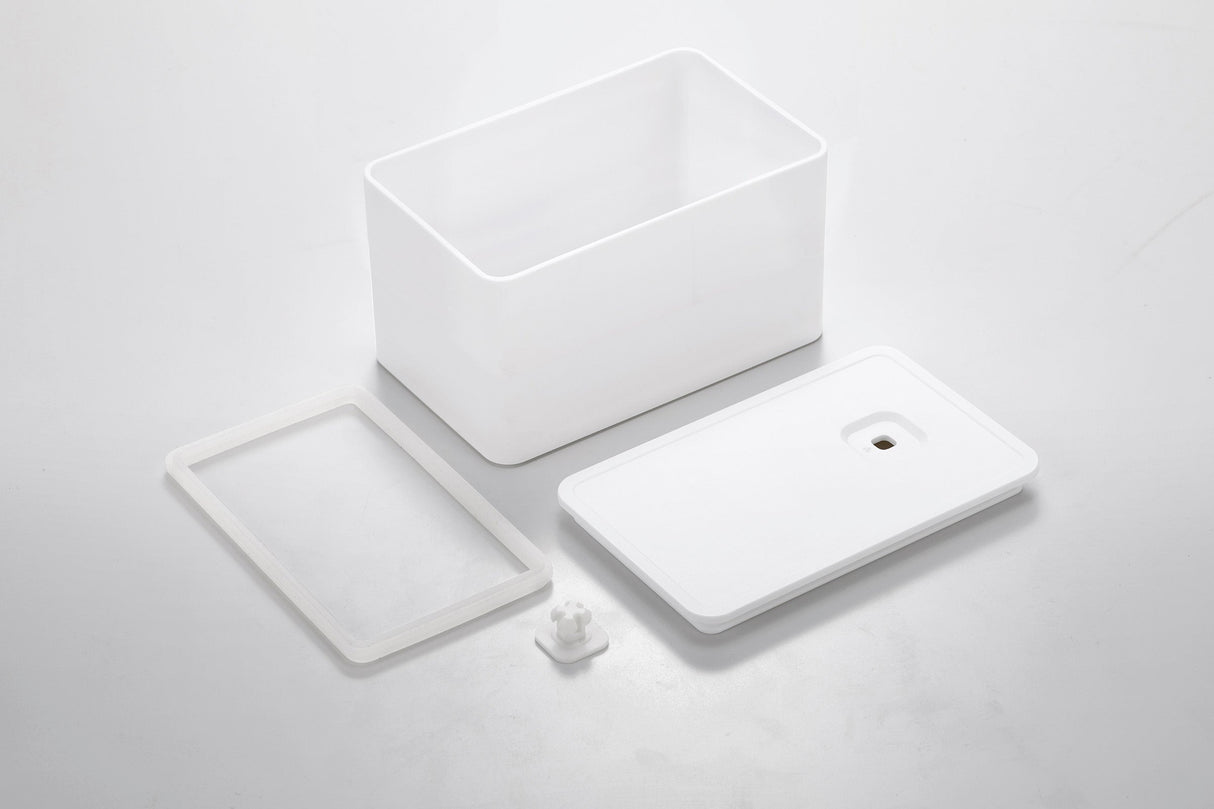 Vacuum-Sealing Butter Dish from Yamazaki Home