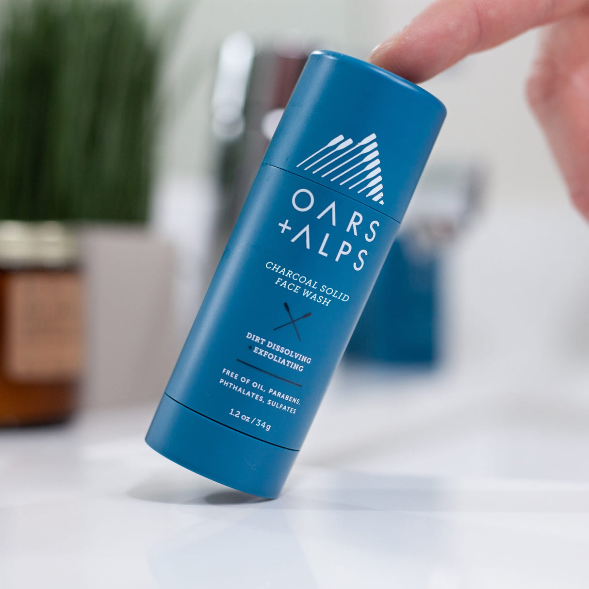 Charcoal Solid Face Wash From Oars + Alps