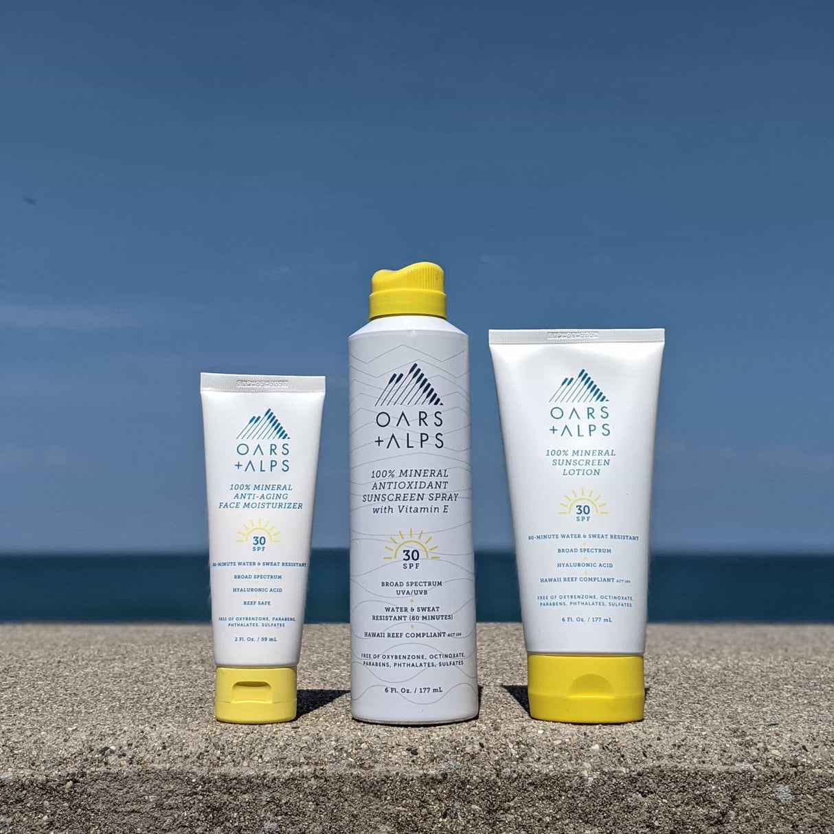 Mineral Antioxidant Sunscreen Spray with SPF 30 (100%) from Oars + Alps