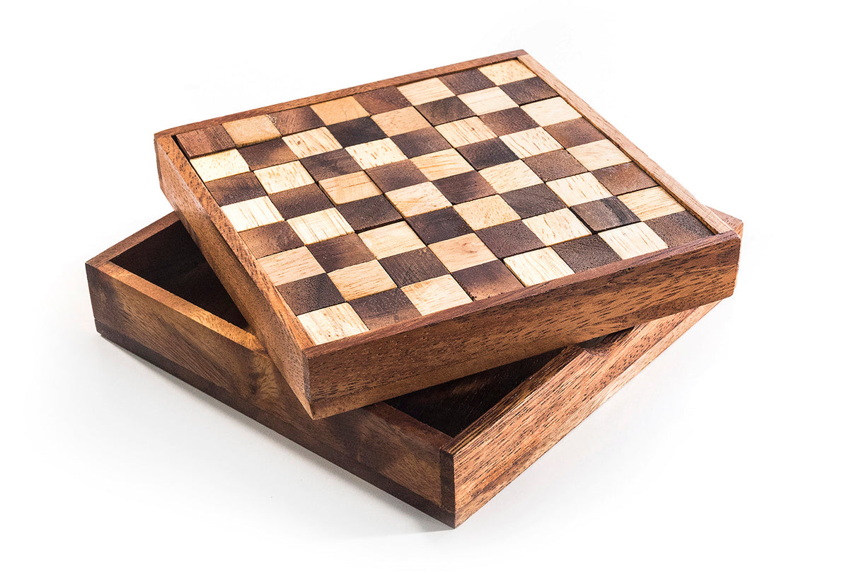 Pentomino Chess Puzzle from Kubiya Games
