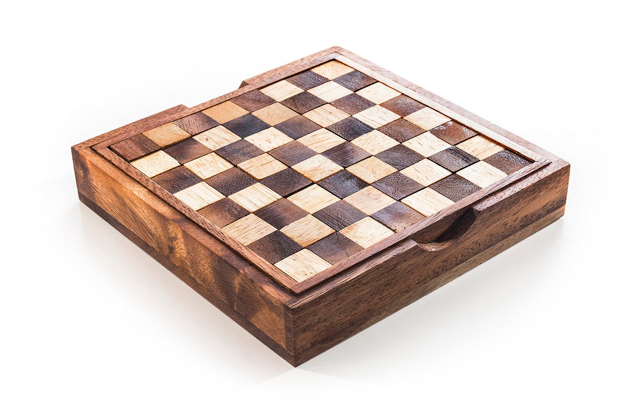 Pentomino Chess Puzzle from Kubiya Games