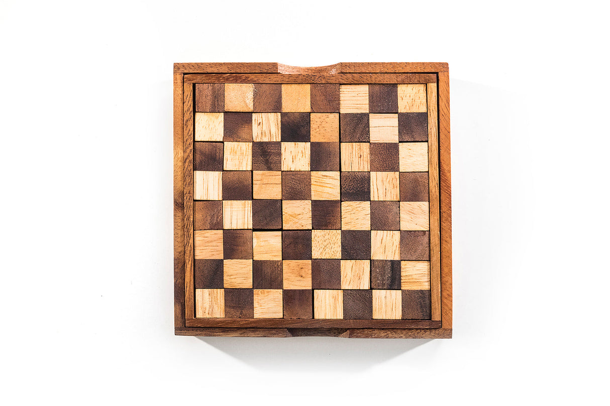 Pentomino Chess Puzzle from Kubiya Games