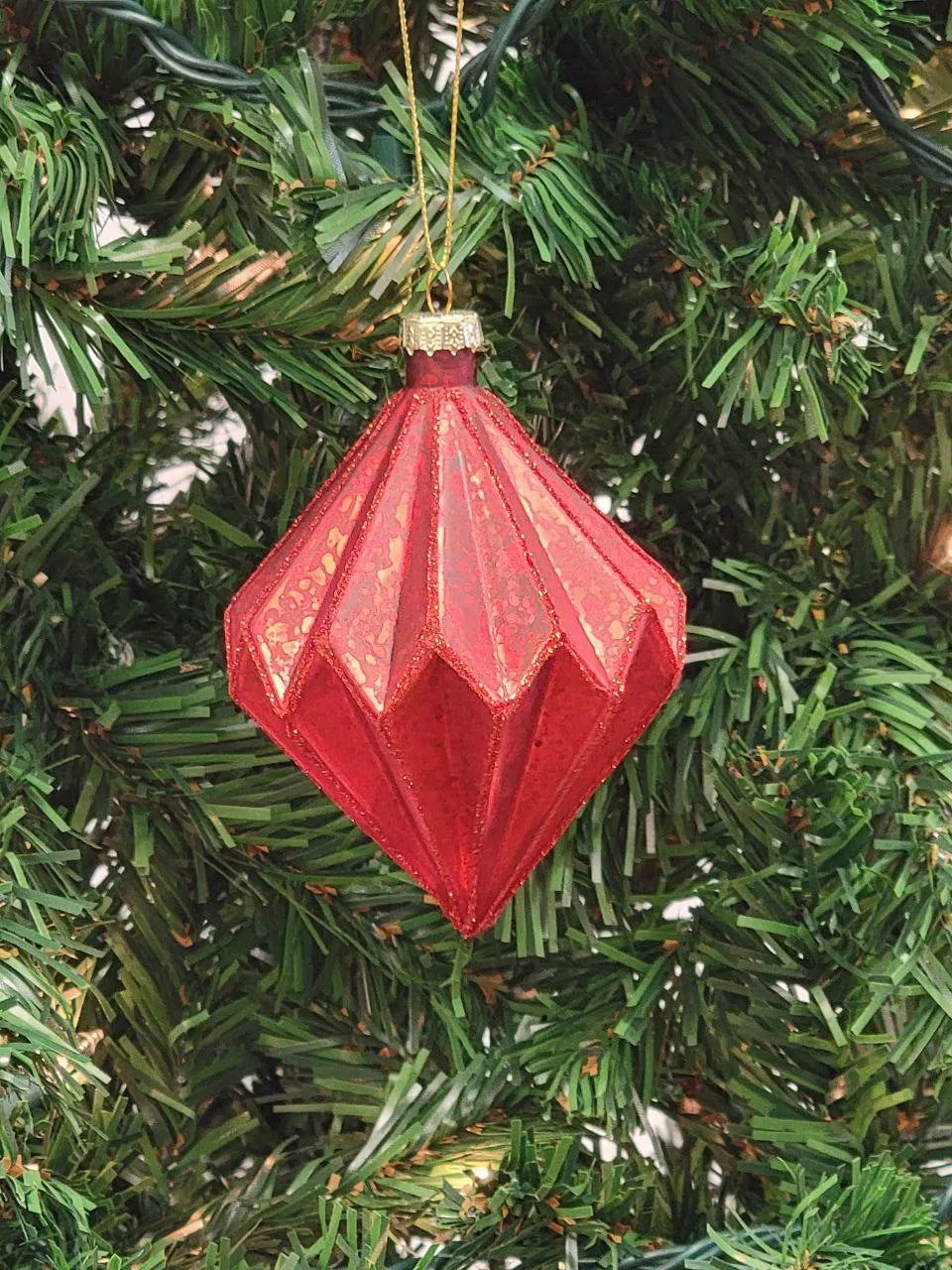 Red Diamond-Shaped Glass Christmas Ornament F07M7-21-LH76-24116 from Wizardi