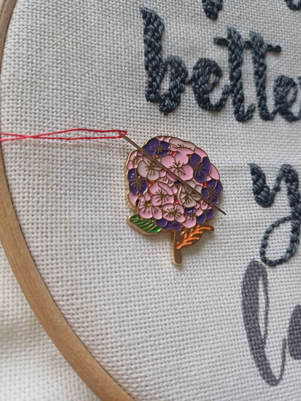 Flower Magnetic Needle Minder F07M10-5 Flowers From Wizardi