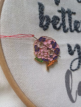 Flower Magnetic Needle Minder F07M10-5 Flowers From Wizardi