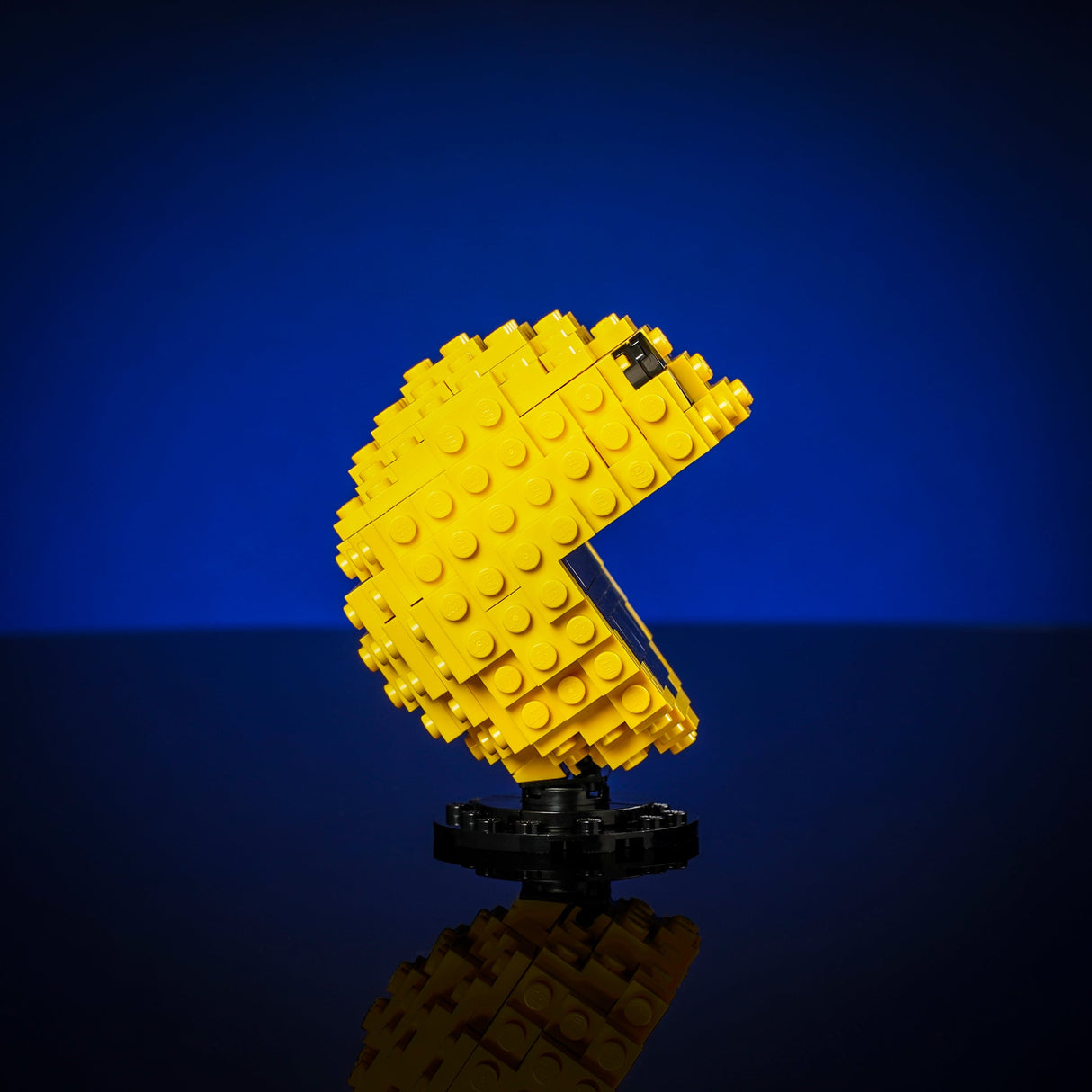 Pie-Guy & the Edible Ghost from Bricker Builds