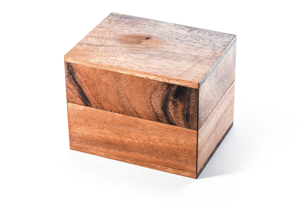 Soma Cube Puzzle Set - with challenge cards from Kubiya Games