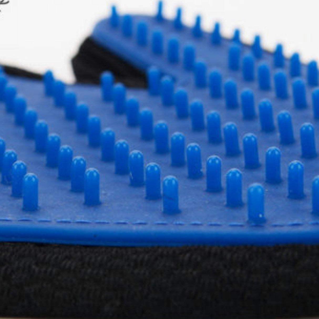 Mr. Peanut's 2 Pak HanD 259 Silicone Pins Pet Grooming Gloves from Mr. Peanut's Pet Carriers