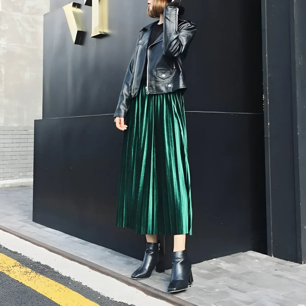 Elastic Waist Pleated Velvet Skirt from Kawaii Stop