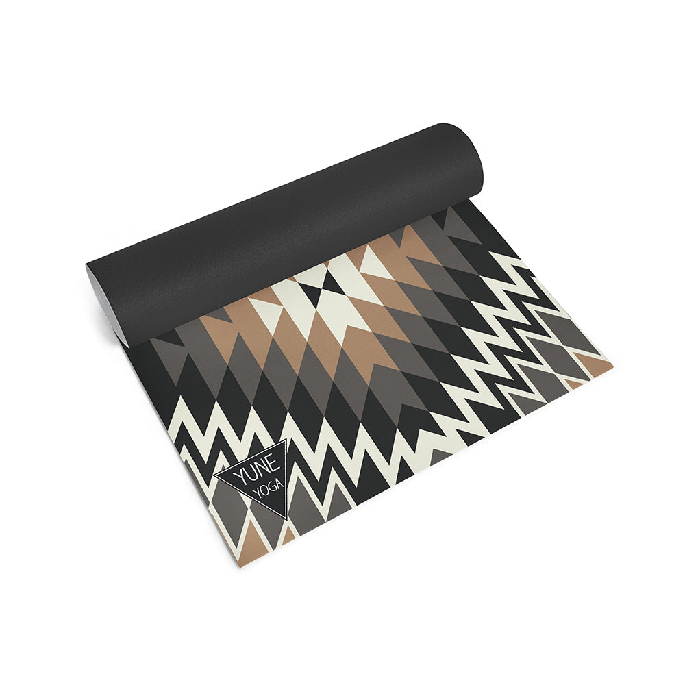 Red Rocks Sands Yoga Mat – 6 mm Extra Thick, Double-Sided Non-Slip, Eco-Friendly PER with UV-Printed Desert Design | from Yune Yoga