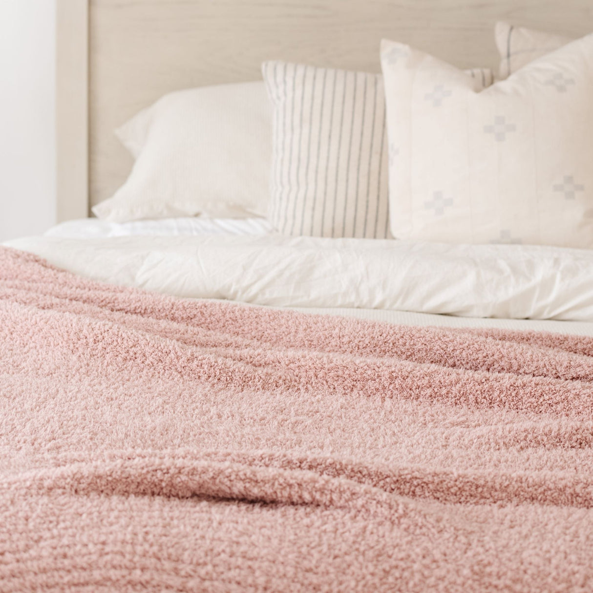 RIBBED BAMBONI® XL BLANKETS From Saranoni