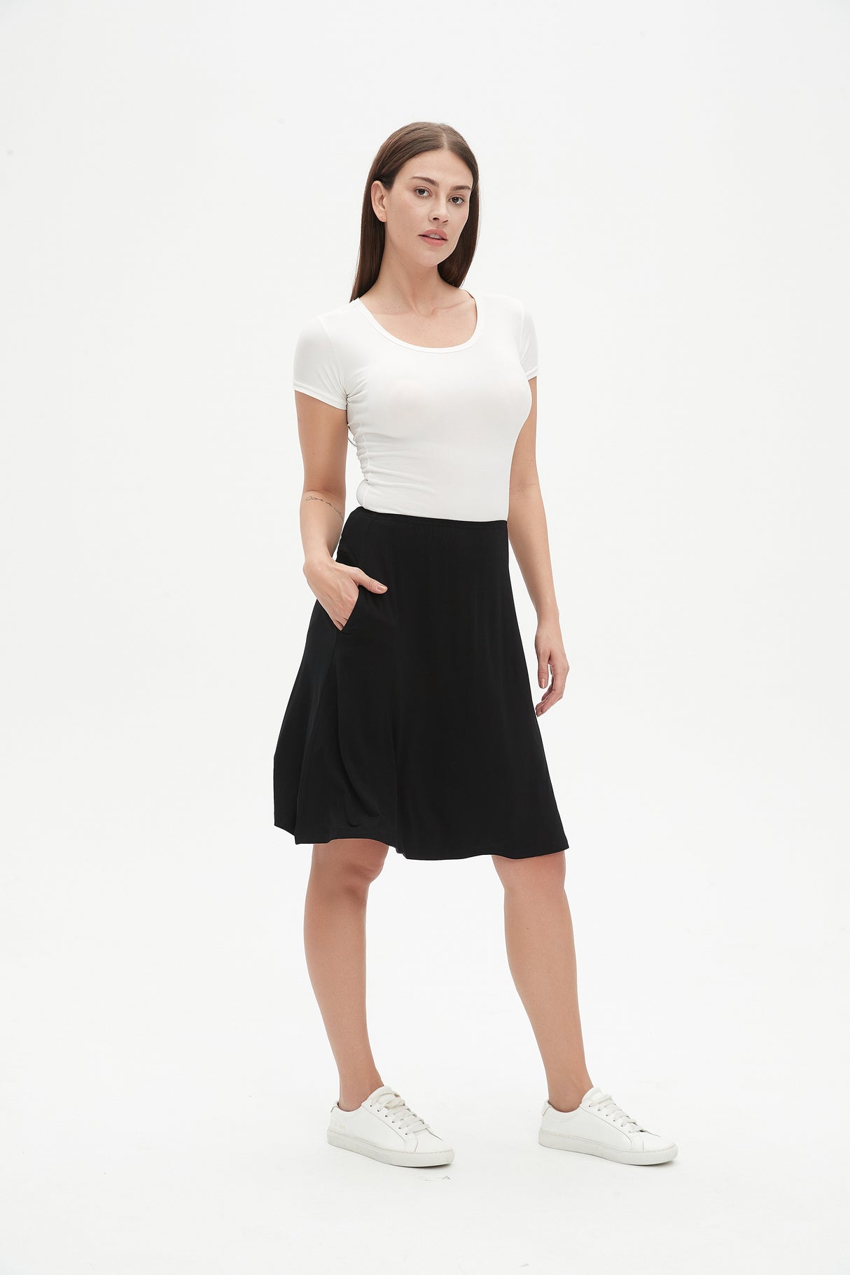 MM SWAY SKIRT - BLACK. from Mia Mod