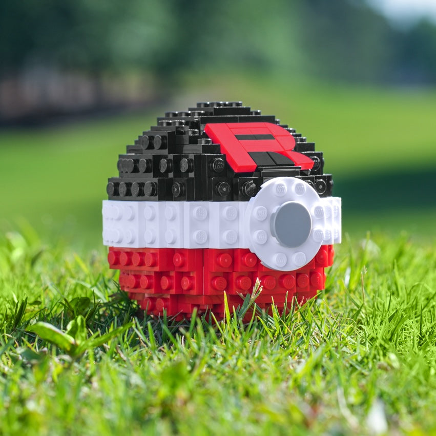 Life-Sized Pocket Spheres from Bricker Builds