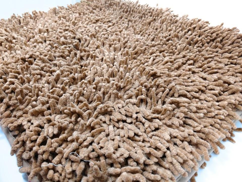 DaDa Bedding Coffee Brown Shaggy Soft Chenille Noodle Carpet Rug Bath Mat from DaDalogy Bedding Collection