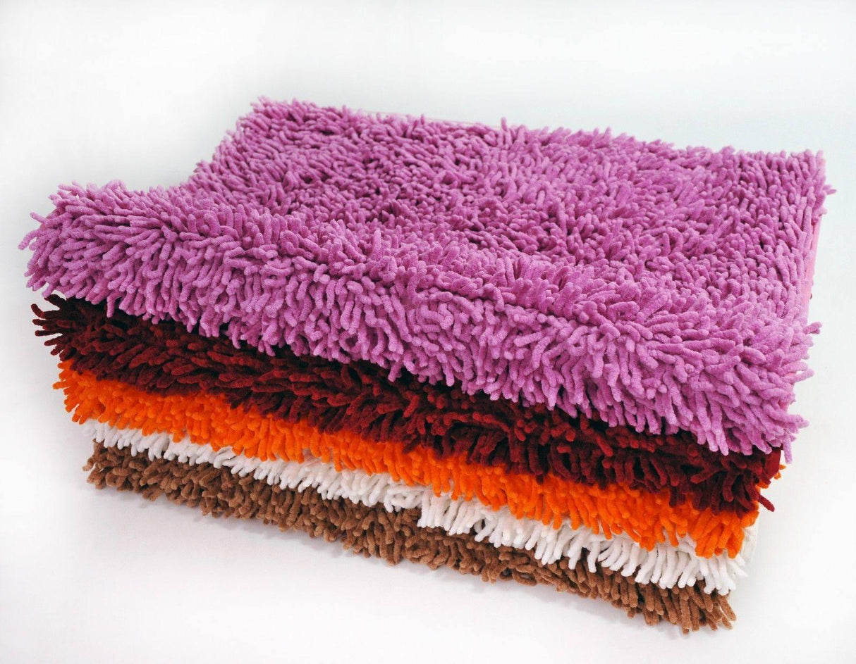 DaDa Bedding Coffee Brown Shaggy Soft Chenille Noodle Carpet Rug Bath Mat from DaDalogy Bedding Collection
