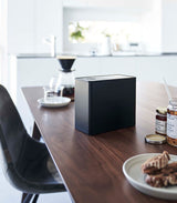Vacuum-Sealing Coffee Storage from Yamazaki Home